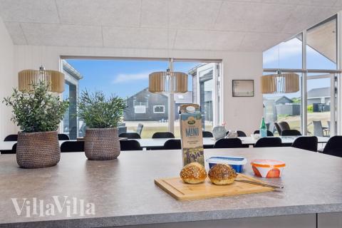 Kjøkkenet i luksushus nr. 632 er fullt utstyrt så dere lett kan lage mat til 18 personer.