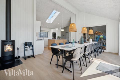 Oppholdsrom med plass til 18 i luksushus nr. 633.