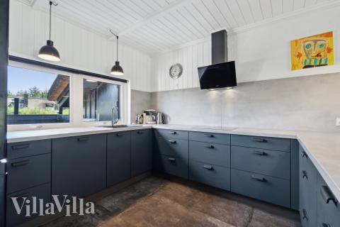 Kjøkkenet i luksushus nr. 643 er fullt utstyrt så dere lett kan lage mat til 10 personer.