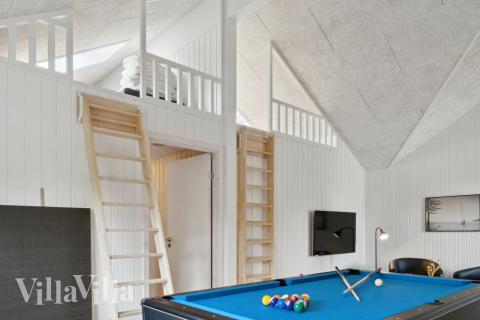 Aktivitetsrom i luksushus nr. 644 med 5 soverom og plass til 14 personer.