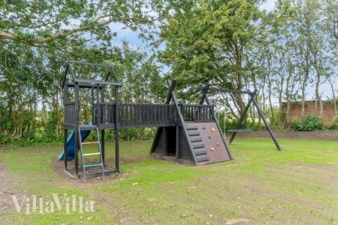 I tillegg til alle aktivitetsmulighetene i husets bassengavdeling, tilbyr også luksushus nr. 645 mengder av utendørsaktiviteter