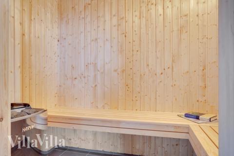 Nyt varmen i badstuen i luksushus nr. 816 til 20 personer