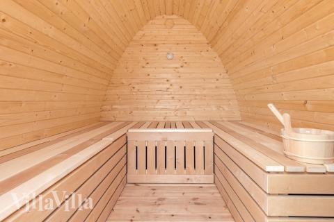 Luksushus nr. 649 er blant annet utstyrt med en deilig badstue.