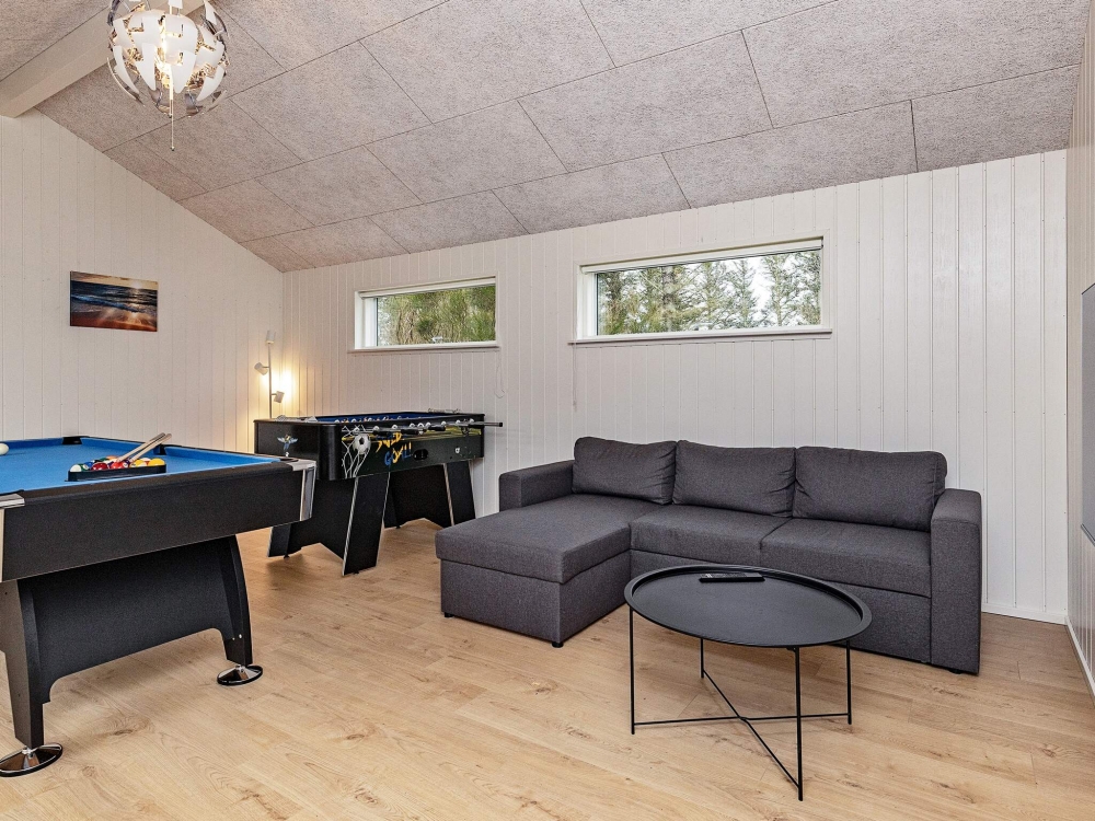 Aktivitetsrom i luksushus nr. 651 med 5 soverom og plass til 10 personer.