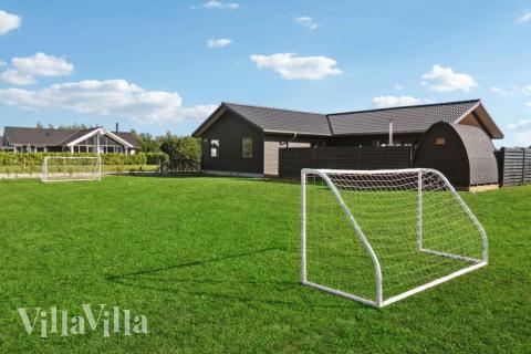 Stort utvalg av utendørsaktiviteter ved luksushus nr. 661 i Lolland/Falster/Møn.