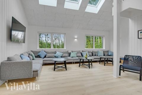 Sofakroken i luksushus nr. 674 i Nordsjælland.