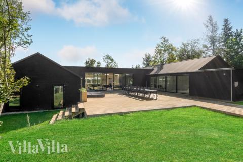 Stor terrasse i luksushus nr. 674 i Nordsjælland.