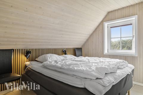 Et av de 5 soverommene i luksushus nr. 675 i Vestjylland.