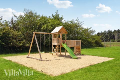 I tillegg til alle aktivitetsmulighetene i husets bassengavdeling, tilbyr også luksushus nr. 678 mengder av utendørsaktiviteter