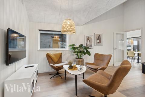 Aktivitetsrom i luksushus nr. 647 med 5 soverom og plass til 14 personer.