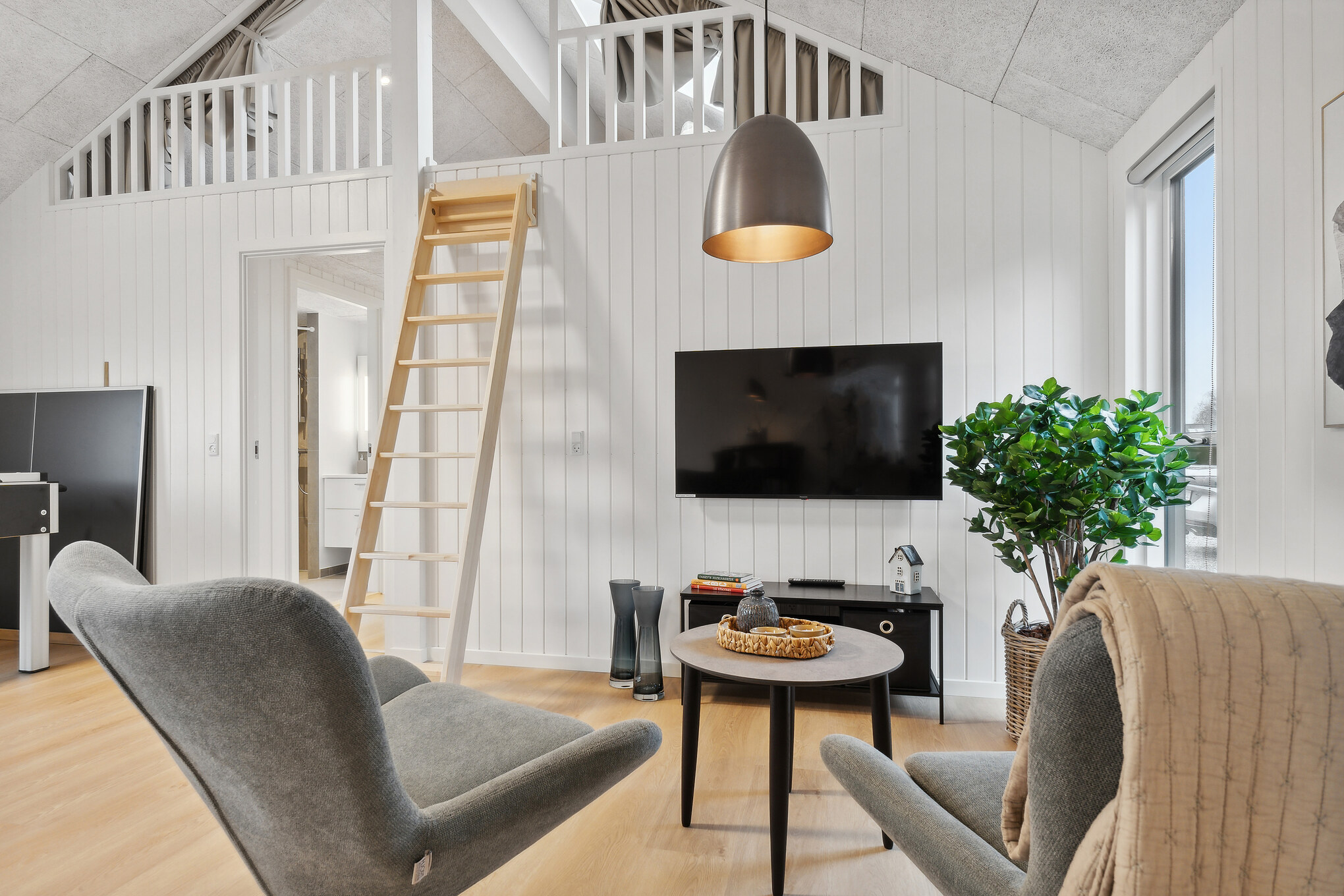 Aktivitetsrom i luksushus nr. 630 med 6 soverom og plass til 16 personer.