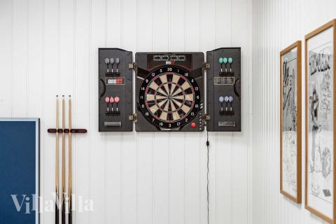 Luksushus nr. 682 til 18 personer tilbyr et stort aktivitetsrom med bl.a. biljard og dart