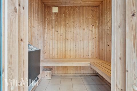 Nyt varmen i badstuen i luksushus nr. 220 til 20 personer