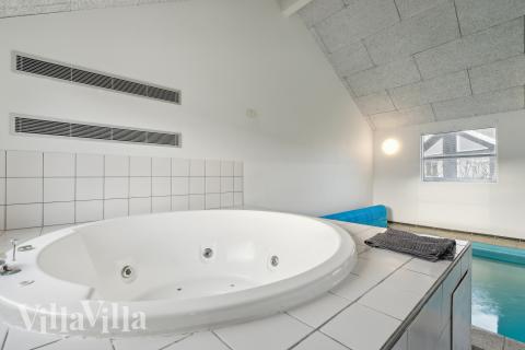 Nyt varmen i boblebadet i luksushus nr. 221 i Fyn og øyer