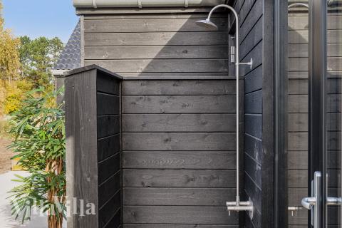 Luksushus nr. 669 har en deilig terrasse med gode hagemøbler til 10 personer.