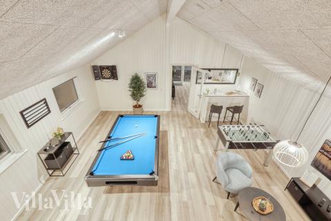 Aktivitetsrom i luksushus nr. 764 med 6 soverom og plass til 16 personer.