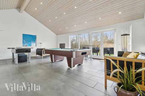 Aktivitetsrom i luksushus nr. 681 med 6 soverom og plass til 17 personer.