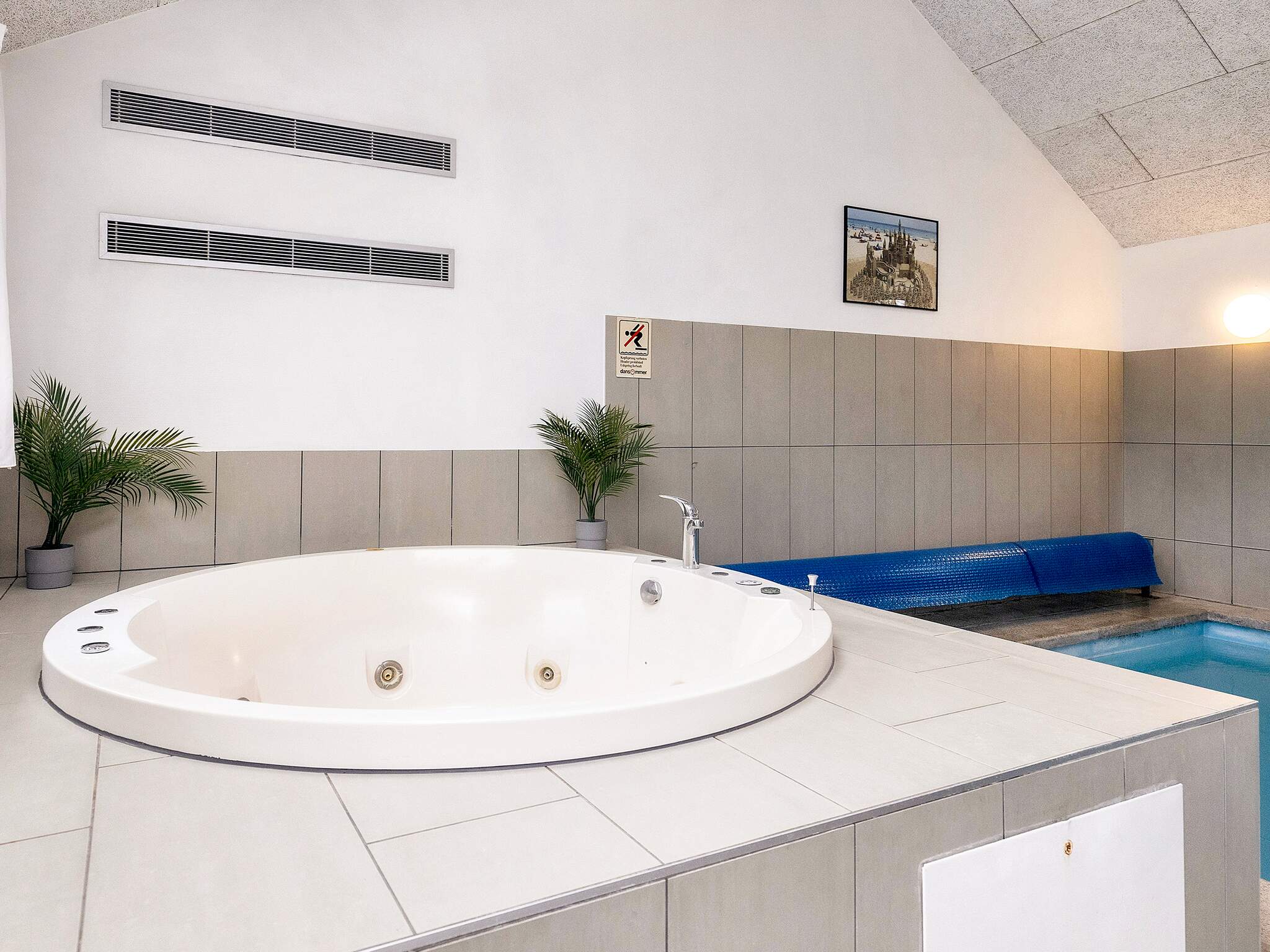Nyt varmen i boblebadet i luksushus nr. 218 i Lolland/Falster/Møn