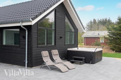 Luksushus nr. 692 har bl.a. et deilig boblebad