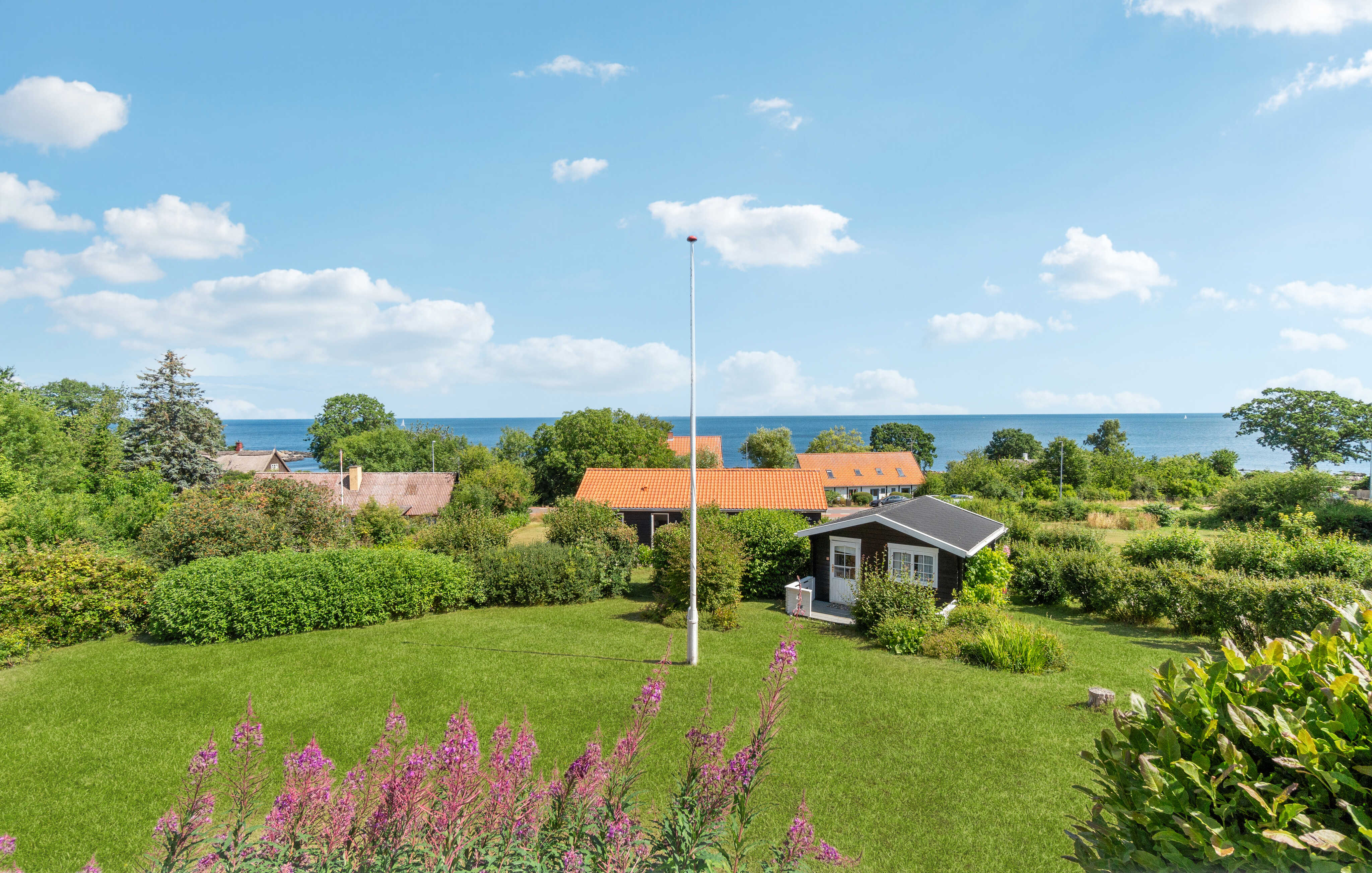 Det vakre området Nordjylland innbyr til et opphold i luksushus nr. 691.