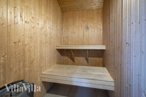 Nyt varmen i badstuen i luksushus nr. 275 til 18 personer