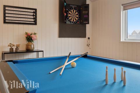 Aktivitetsrom i luksushus nr. 664 med 6 soverom og plass til 16 personer.