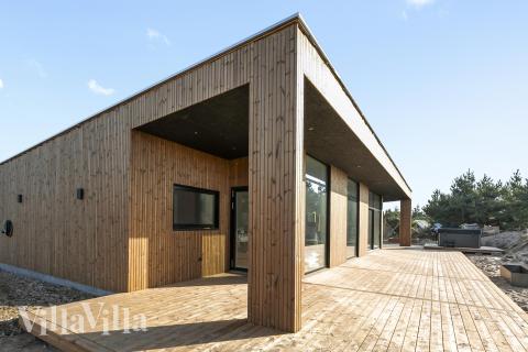 Luksushus nr. 687 har en deilig terrasse med gode hagemøbler til 8 personer.