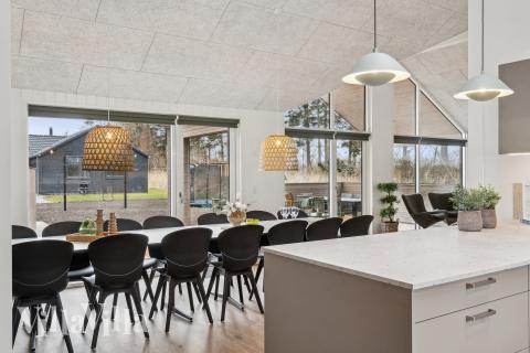 Kjøkkenet i luksushus nr. 648 er godt innrettet.