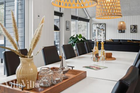 Oppholdsrom med plass til 18 i luksushus nr. 622.