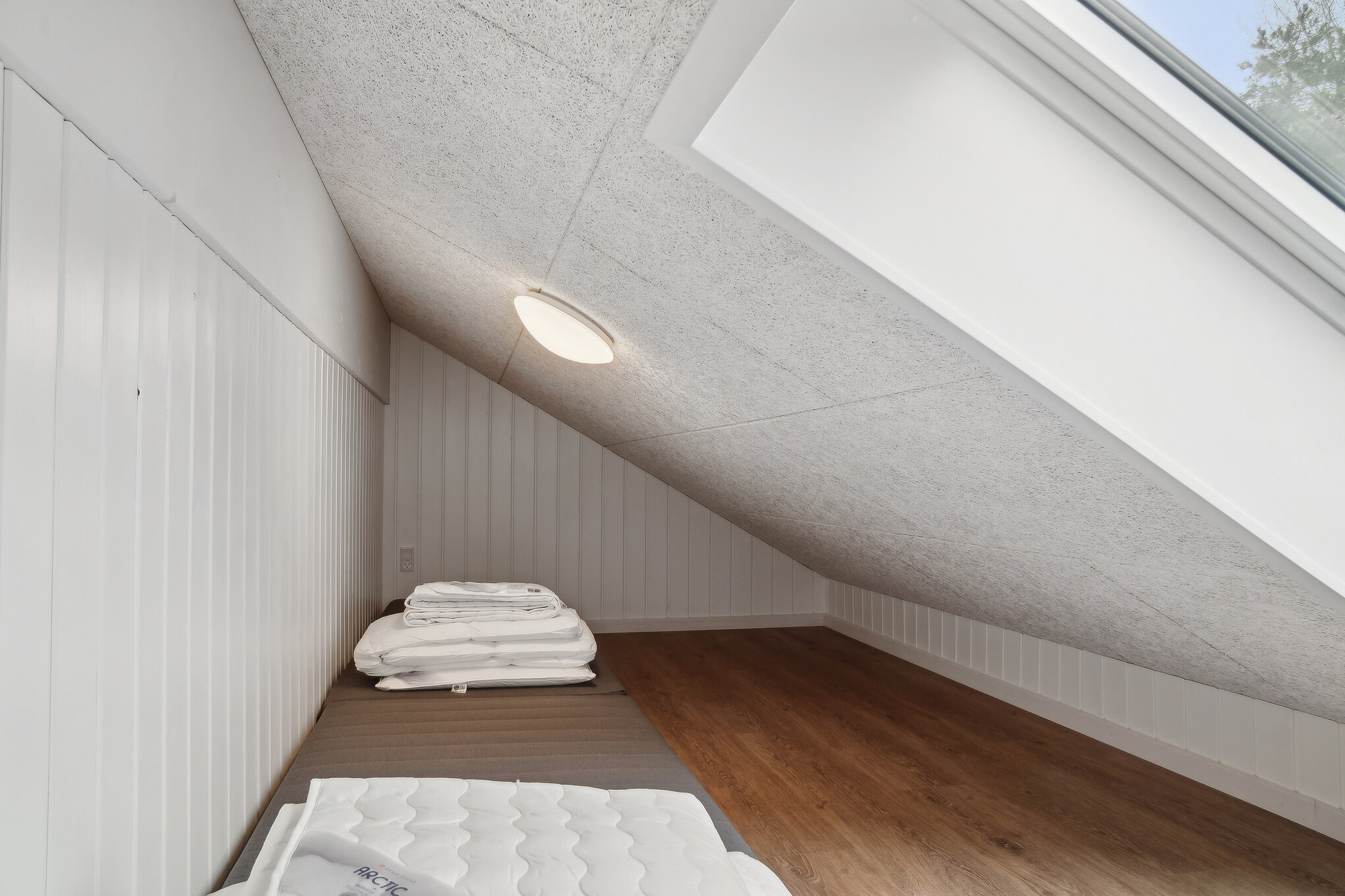 Noen av de 16 soveplassene i luksushus nr. 621 finnes på hems