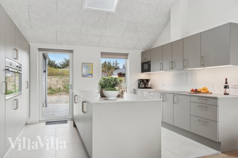 Kjøkkenet i luksushus nr. 658 er fullt utstyrt så dere lett kan lage mat til 20 personer.