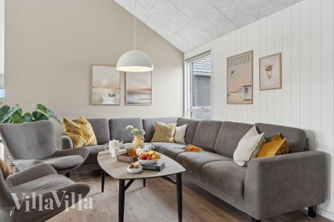 Sofakroken i luksushus nr. 658 i Nordjylland.