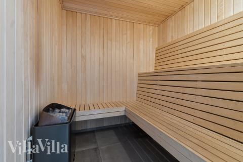 Nyt varmen i badstuen i luksushus nr. 607 til 18 personer