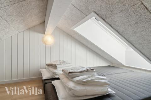 Noen av de 16 soveplassene i luksushus nr. 803 finnes på hems