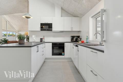 Kjøkkenet i luksushus nr. 803 er godt innrettet.