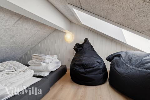 Noen av de 24 soveplassene i luksushus nr. 809 finnes på hems