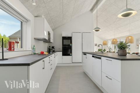 Kjøkkenet i luksushus nr. 809 er godt innrettet.