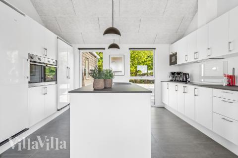 Kjøkkenet i luksushus nr. 657 er fullt utstyrt så dere lett kan lage mat til 20 personer.