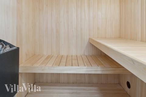 Nyt varmen i badstuen i luksushus nr. 689 til 10 personer