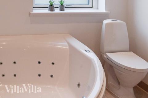 Luksushus nr. 908 har bl.a. et deilig boblebad