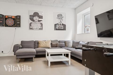 Konkurrer i feriehusets aktivitetsrom når dere besøker luksushus nr. 690 i Østjylland.