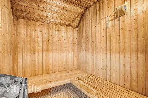 Nyt varmen i badstuen i luksushus nr. 552 til 12 personer