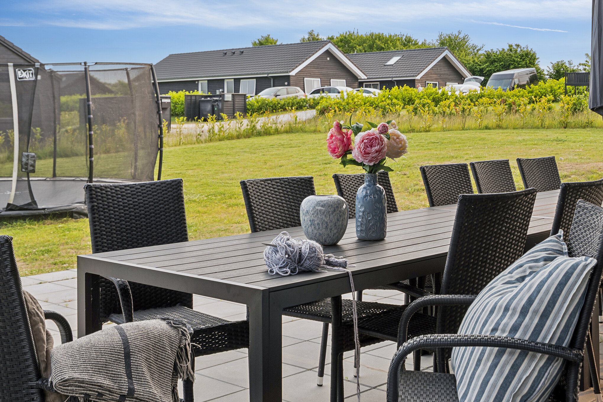 Luksushus nr. 632 har en deilig terrasse med gode hagemøbler til 18 personer.