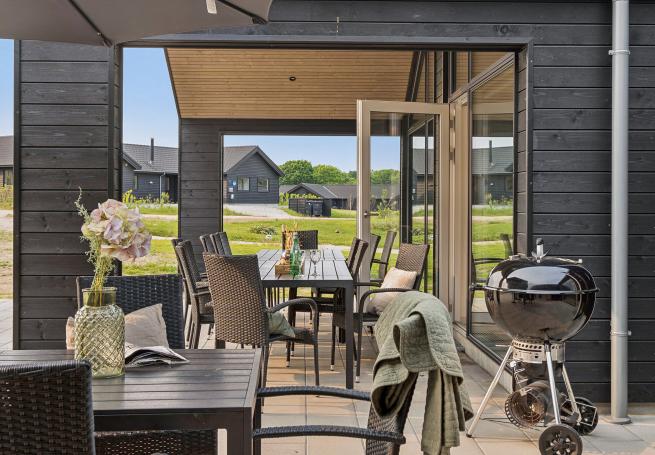 Luksushus nr. 662 har en deilig terrasse med gode hagemøbler til 18 personer.