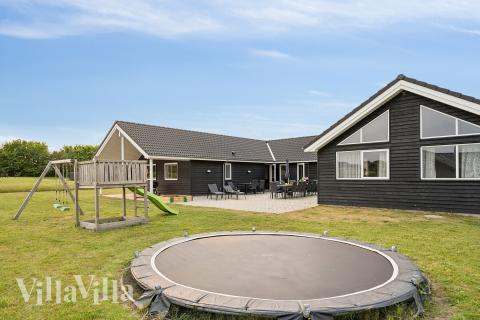 Stor terrasse i luksushus nr. 508 i Sydjylland.