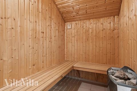 Nyt varmen i badstuen i luksushus nr. 268 til 14 personer