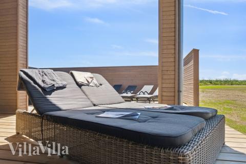 Stor terrasse i luksushus nr. 671 i Fyn og øyer.