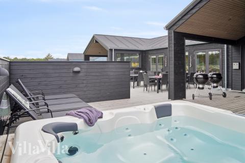 Luksushus nr. 652 har bl.a. et deilig boblebad