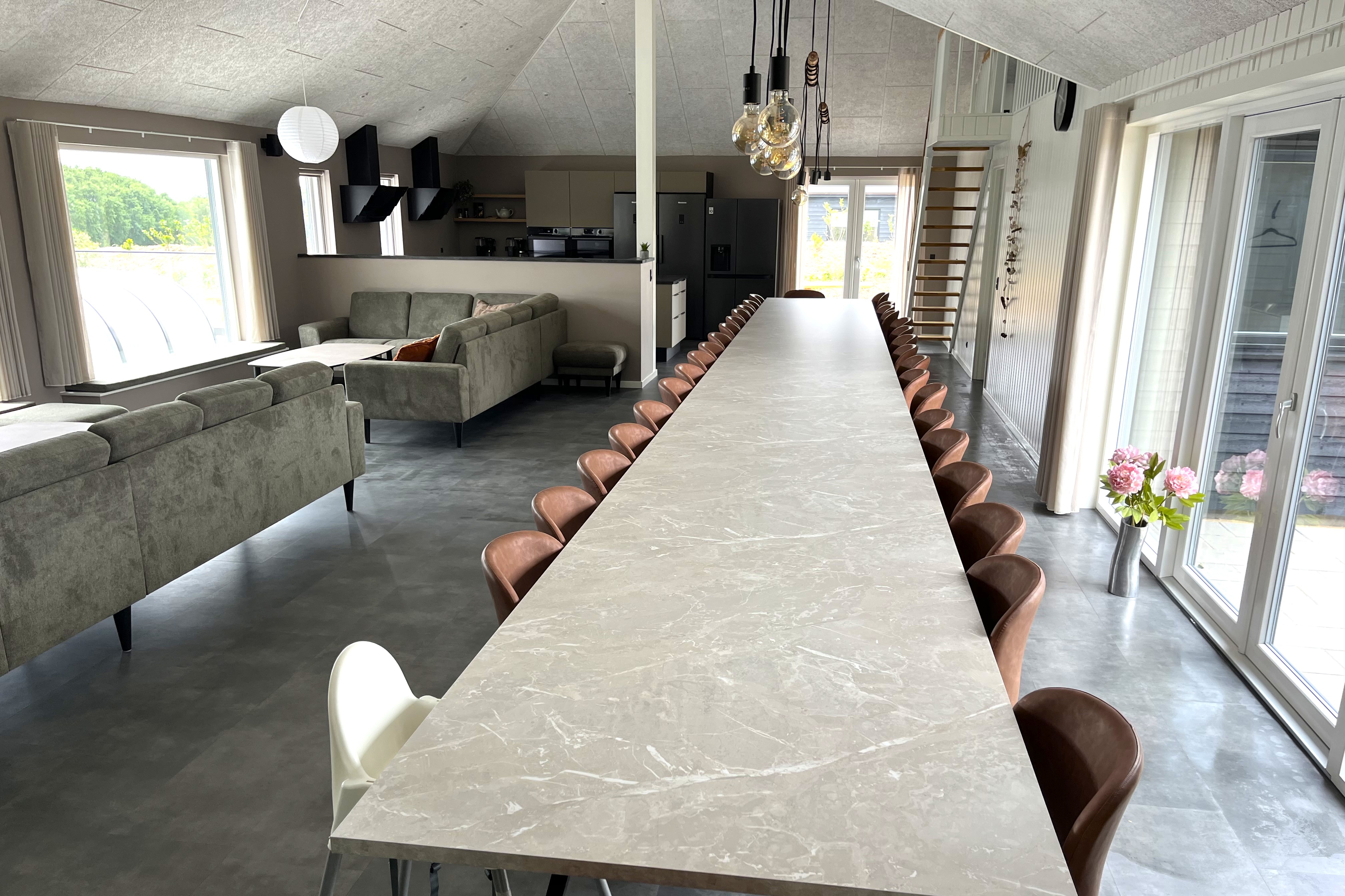 Oppholdsrom med plass til 36 i luksushus nr. 686.