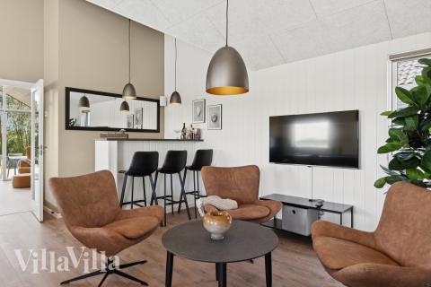 Aktivitetsrom i luksushus nr. 667 med 7 soverom og plass til 18 personer.